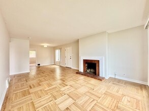 31 Crestview Ave in Daly City, CA - Foto de edificio - Building Photo