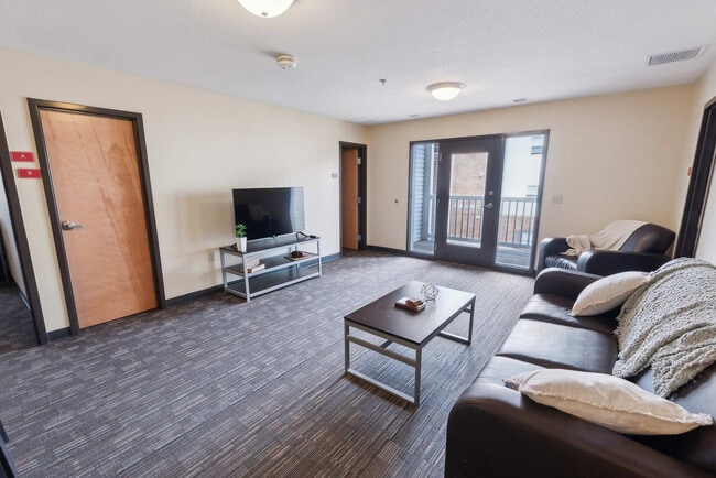 1695 N Lexington-Springmill Rd