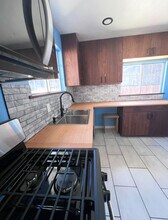 3547 E Green St in Pasadena, CA - Foto de edificio - Building Photo