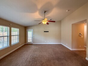 1438 Towhee Canyon Dr in Gonzalez, FL - Building Photo - Building Photo