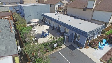 5018 Saratoga Ave in San Diego, CA - Building Photo - Building Photo