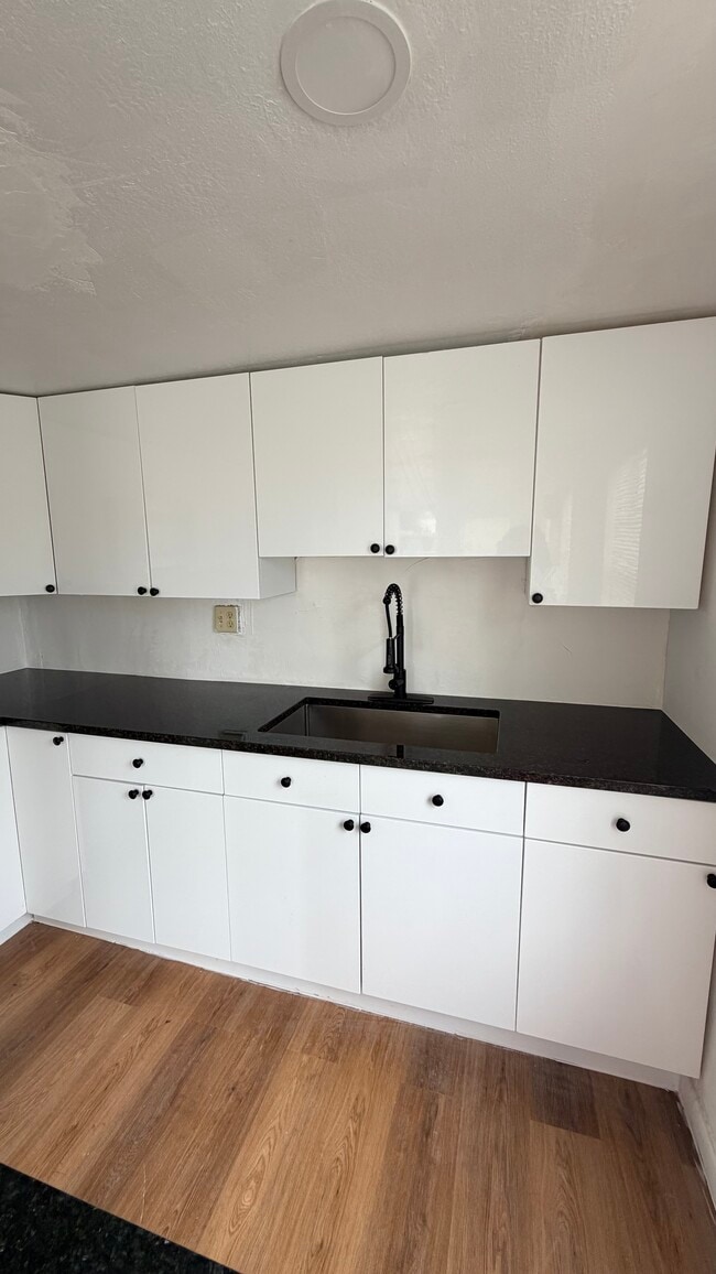 414 Phippen Waiters Rd, Unit Unit#1 in Dania Beach, FL - Foto de edificio - Building Photo