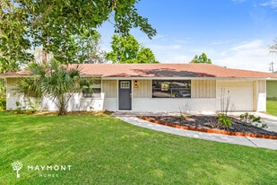 3409 Silver Palm Dr in Edgewater, FL - Building Photo