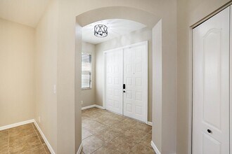 122 Kensington Way in Royal Palm Beach, FL - Building Photo - Building Photo