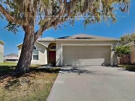 24833 Mary Beth Ct in Land O Lakes, FL - Building Photo