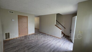 2581 Sandbury Blvd in Columbus, OH - Building Photo - Building Photo