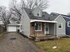 28319 Maple St in Roseville, MI - Building Photo