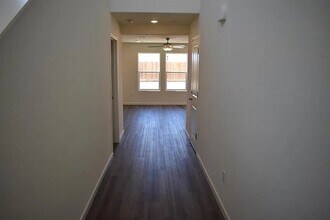 736 Athena Dr in Merced, CA - Building Photo - Building Photo