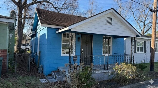 property at 627 W 48th St