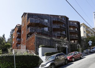 525 Monte Vista Ave in Oakland, CA - Building Photo - Building Photo