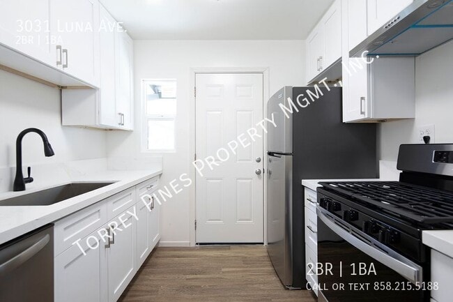 property at 3031 Luna Ave