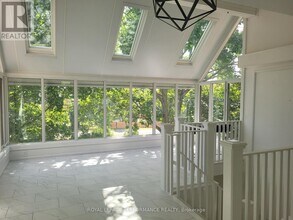 136 Glenncastle Dr in Ottawa, ON - Building Photo - Building Photo