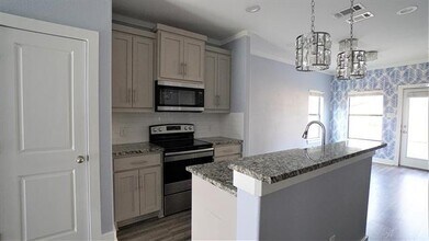 1827 Morris St in Dallas, TX - Building Photo - Building Photo