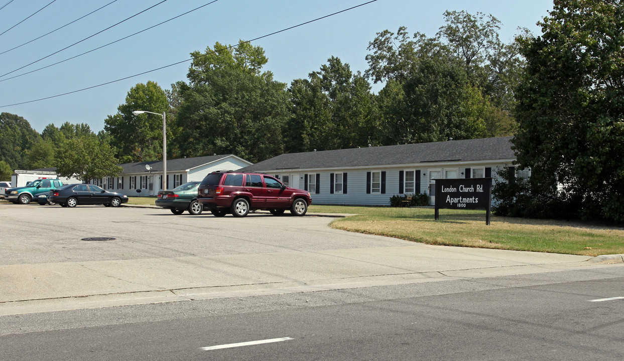 London Church Rd Apartments in Wilson, NC - Building Photo