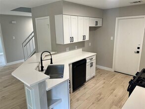 10508 N Platt River Dr in Austin, TX - Building Photo - Building Photo