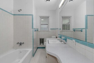 2055 Wallace Rd SW in Atlanta, GA - Building Photo - Building Photo