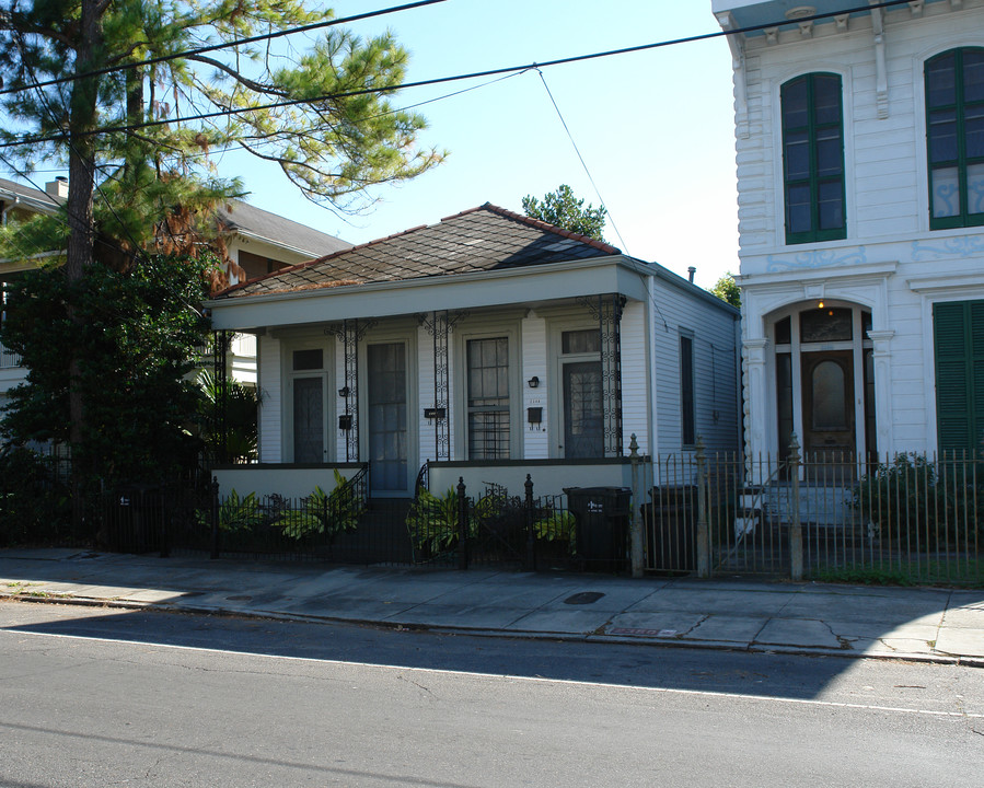 2348 Magazine St in New Orleans, LA - Foto de edificio