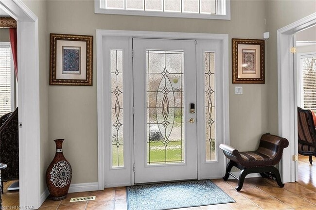 206 Ambleside Dr in London, ON - Building Photo - Building Photo