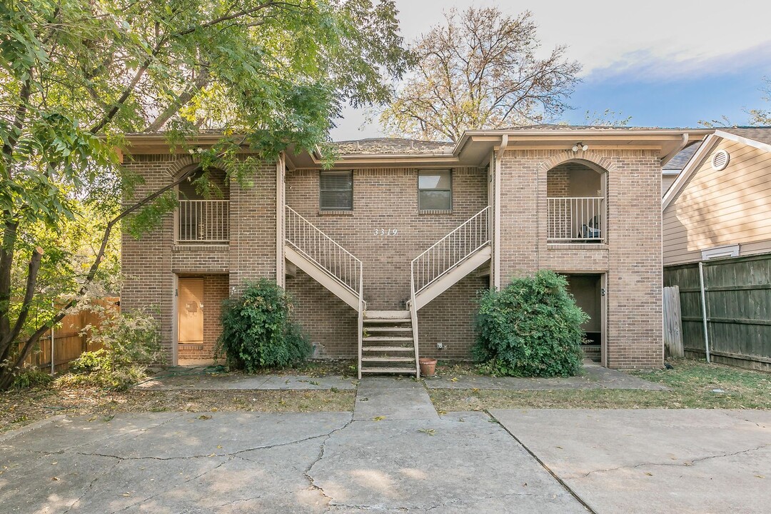 3319 W 5th St in Fort Worth, TX - Foto de edificio