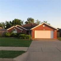 2401 SW 20th St in Bentonville, AR - Building Photo