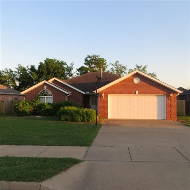 property at 2401 SW 20th St