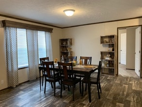 1102 Peachtree Ct in Mt. Pleasant, MI - Building Photo - Building Photo
