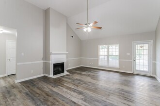 6240 Freedom Cir in Grovetown, GA - Building Photo - Building Photo