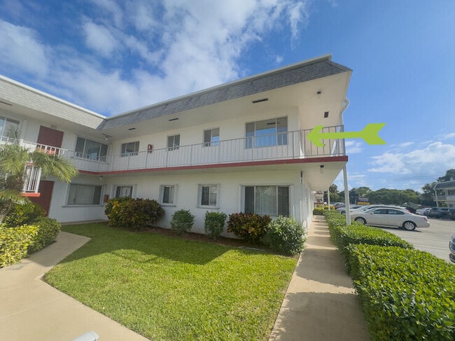 3362 Cynthia Ln in Lake Worth Beach, FL - Building Photo - Building Photo