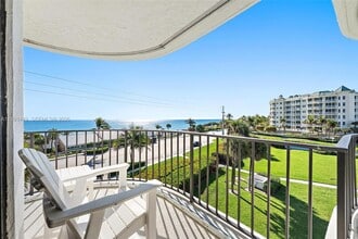 1300 Jimmy Buffett Mem Hwy in Jupiter, FL - Building Photo - Building Photo