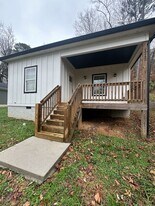 1242 Browns Ferry Rd in Chattanooga, TN - Building Photo