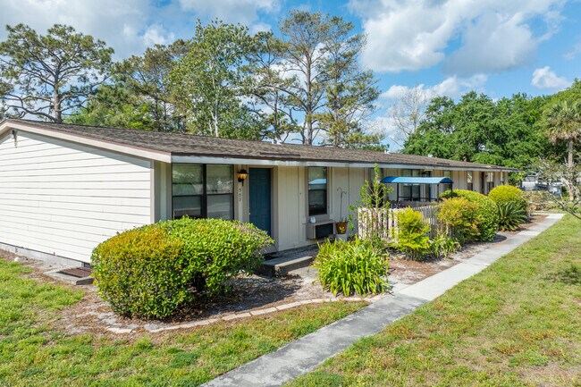 Driftwood in Atlantic Beach, FL - Building Photo - Building Photo