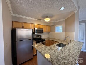 2518 Cranbrook Ln in Charlotte, NC - Foto de edificio - Building Photo