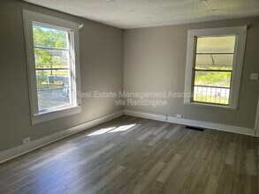 926 N 9th St in Griffin, GA - Building Photo - Building Photo