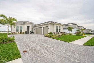9115 Wisteria Wy in Naples, FL - Building Photo - Building Photo