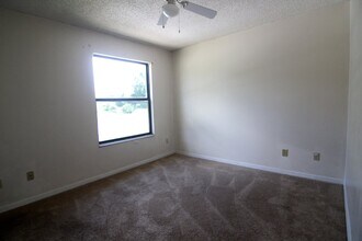2110 S Deleon Ave in Titusville, FL - Building Photo - Building Photo