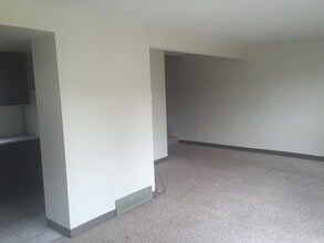 8911-8102 102 Ave in Fort St John, BC - Building Photo - Building Photo