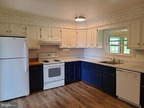 4801 Regal Ln in Dunkirk, MD - Building Photo - Building Photo