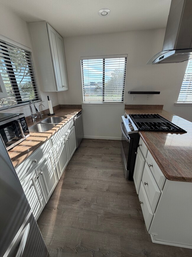 1084 Baden Ave in Grover Beach, CA - Building Photo - Building Photo