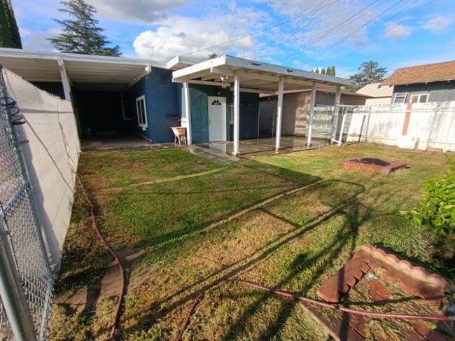 property at 201 W Dale St