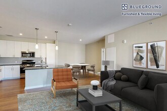 49 Clayton Blvd-Unit -FL2-ID1268A in Baldwin Place, NY - Foto de edificio - Building Photo