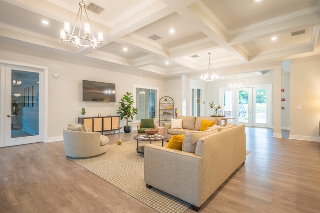 Reserve at Wynn Place in Warner Robins, GA - Foto de edificio - Building Photo