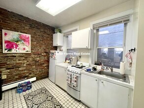 15A Garden St, Unit 2 in Boston, MA - Building Photo - Building Photo
