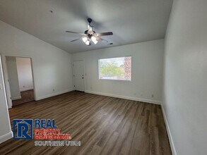 700 N Main St in Washington, UT - Foto de edificio - Building Photo