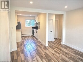 19 Hamilton St in St Thomas, ON - Building Photo - Building Photo