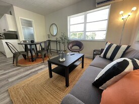 2655 SW 24th Ave in Miami, FL - Building Photo