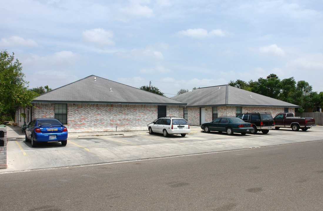 512 N 6th St in Donna, TX - Building Photo