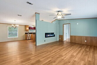 9414 Joloru Dr in Jacksonville, FL - Building Photo - Building Photo