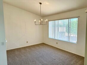 6957 S Oakmont Dr in Chandler, AZ - Building Photo - Building Photo