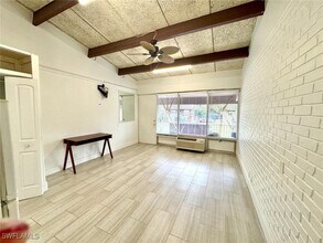 4050 Golden Gate Pkwy in Naples, FL - Building Photo - Building Photo