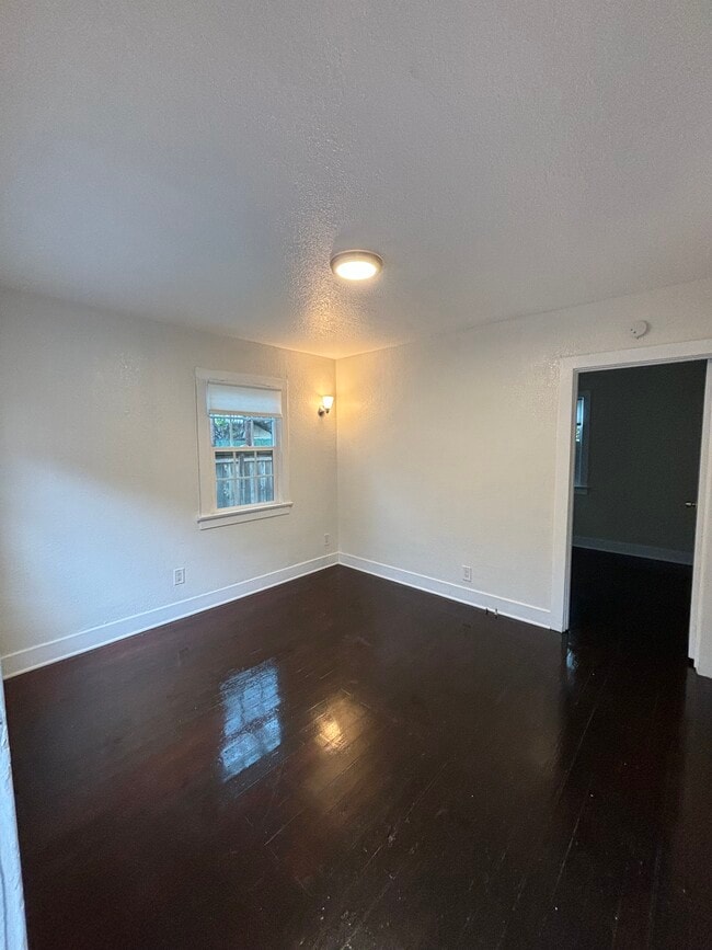 912 1/2 California Ave in Venice, CA - Building Photo - Building Photo